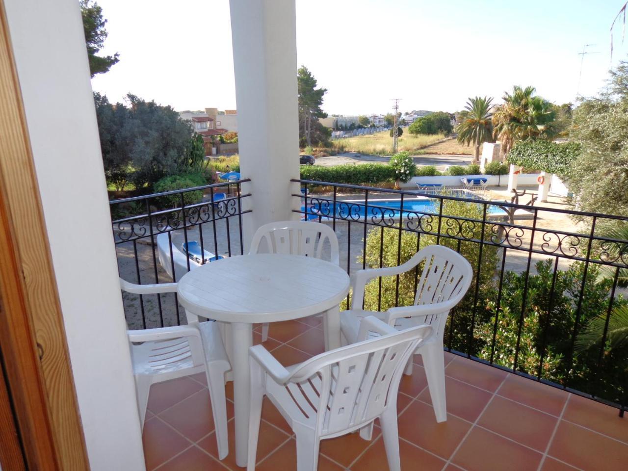 Apartamentos Los Pinares Benet Santa Eulária des Riu Exterior foto
